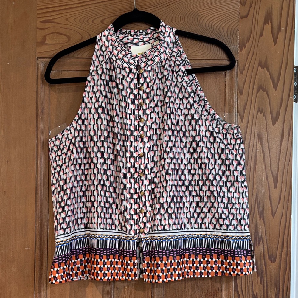 Maeve Geometric Short Sleeve Top in Pink, Orange, Black. Size M